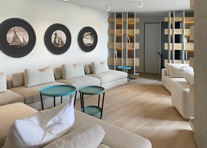 Cité Privée - Forbidden *