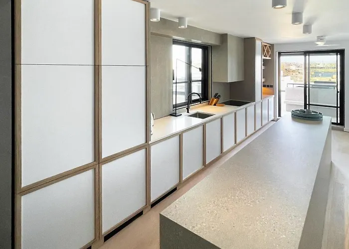 Cite Privee - Forbidden * Kalkara