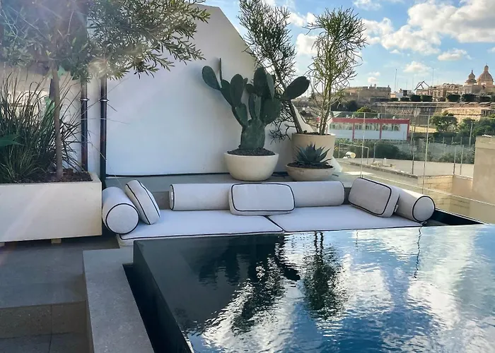 Cite Privee - Forbidden